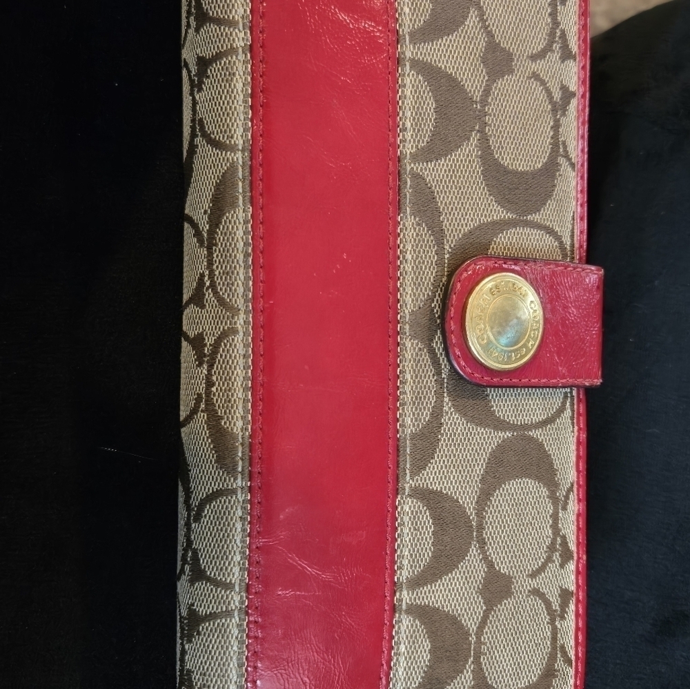Authentic Coach wallet - Picture 2 of 12